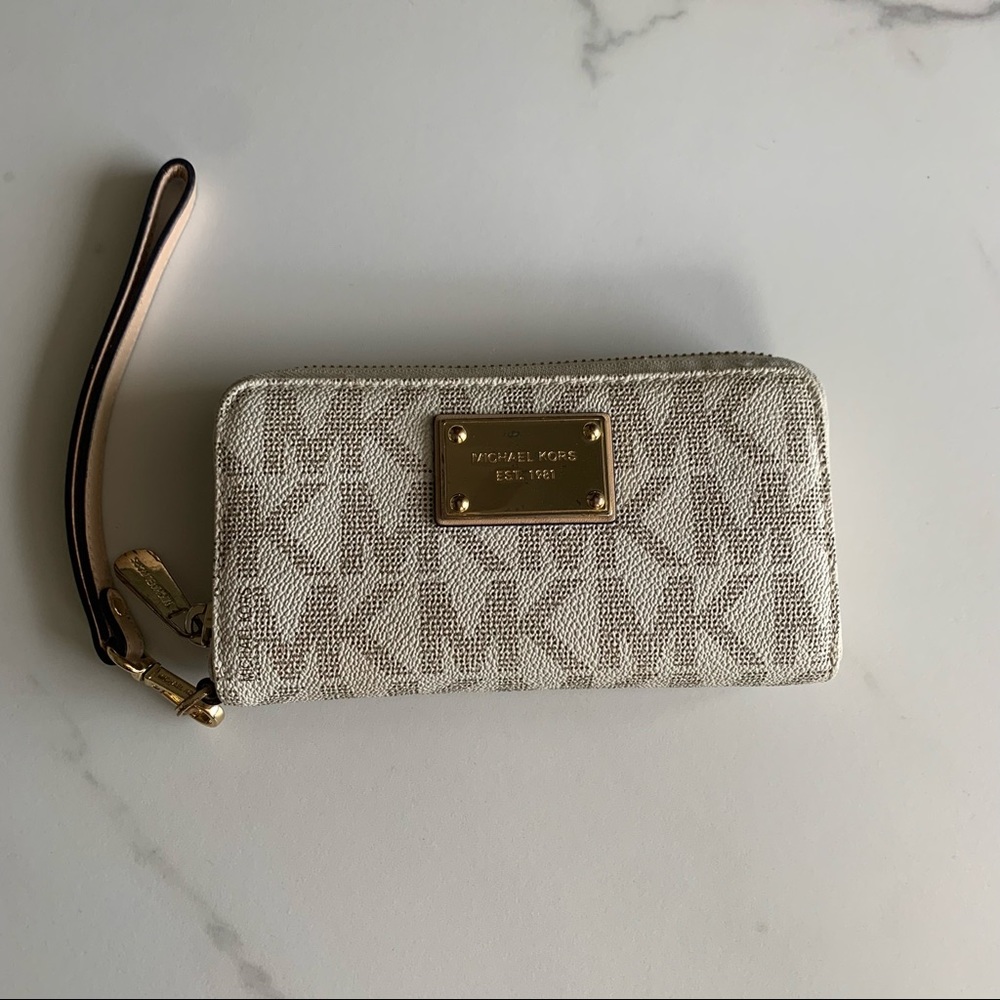 Michael Kors wallet